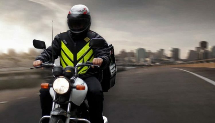 7 dicas para escolher o capacete certo e garantir a segurança no trabalho com motocicletas
